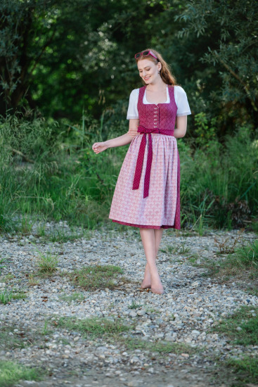 Dirndl Noelia